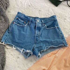 Levi Women’s shorts